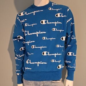 Champion Blue Crewneck Sweatshirt with Iconic Logo Design